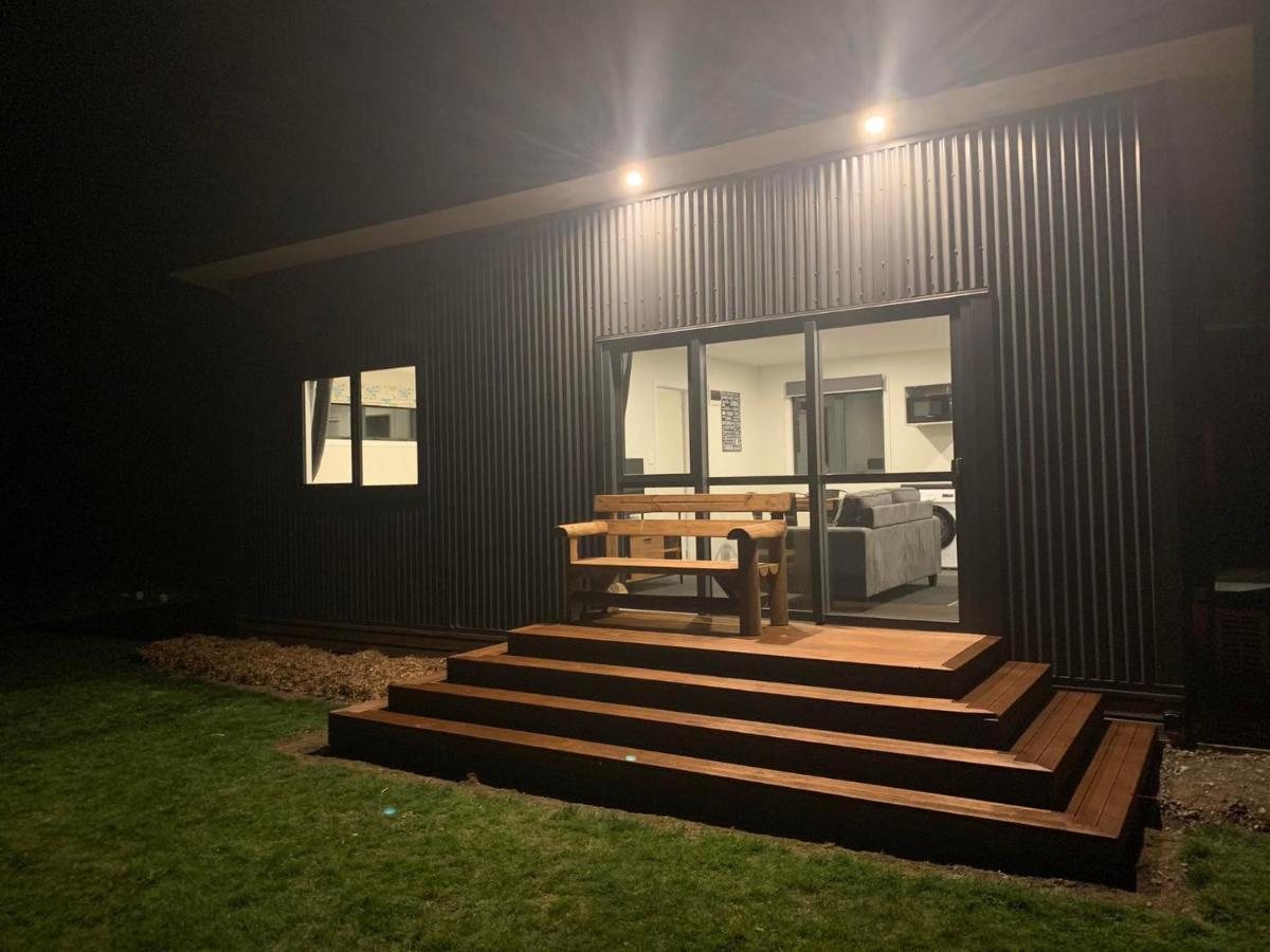 Oxford - Under The Mountains 1-Bedroom Guesthouse Burnt Hill Екстер'єр фото